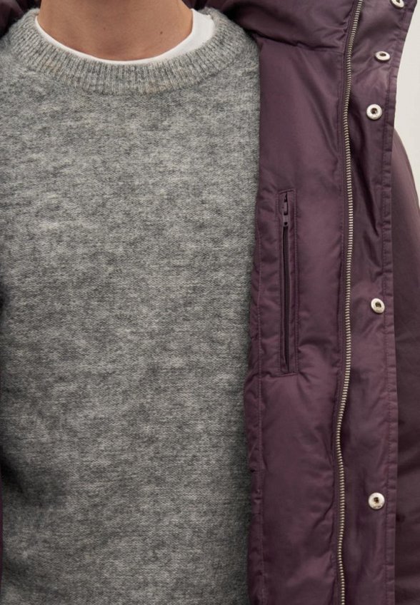 Пуховик Finn Flare