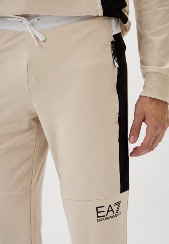 Брюки спортивные EA7