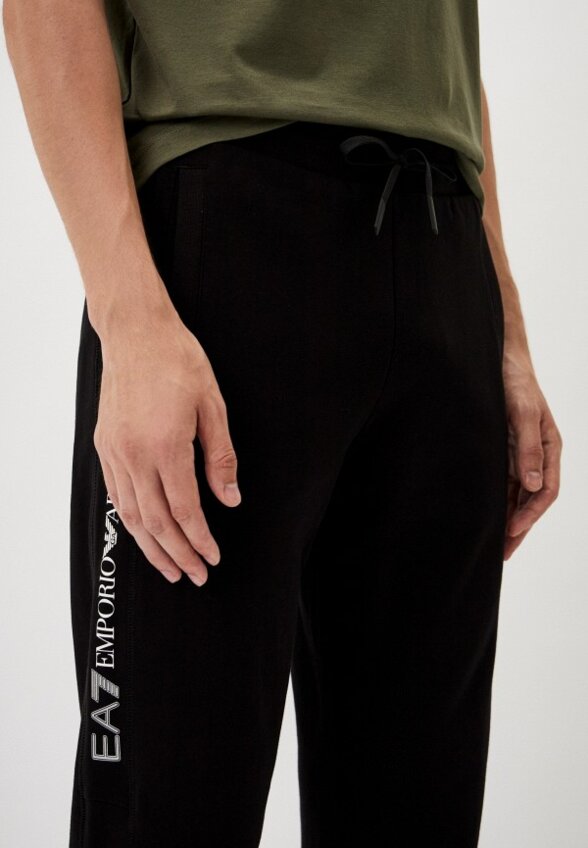 Брюки спортивные EA7