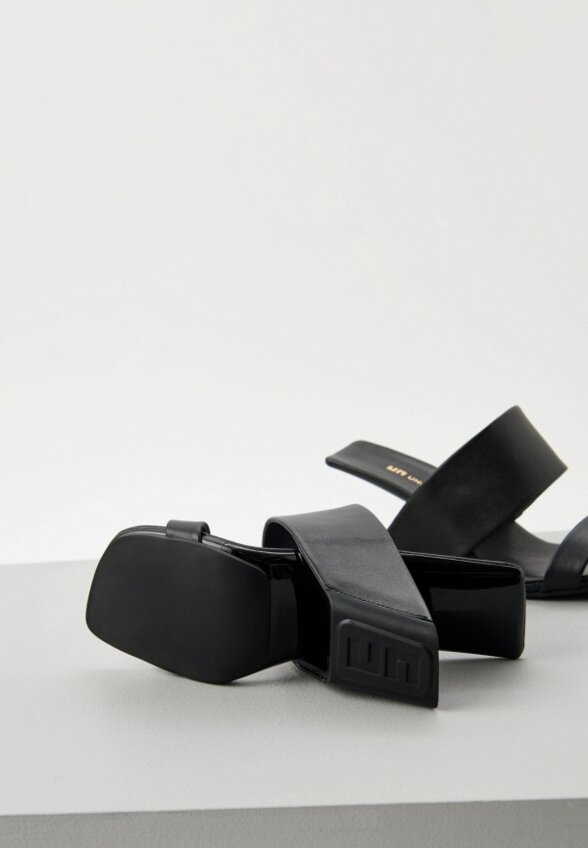 Сабо United Nude