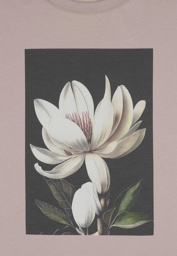 Футболка Апрель