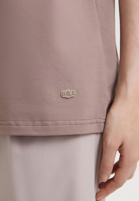 Футболка Gabriel and Ester London