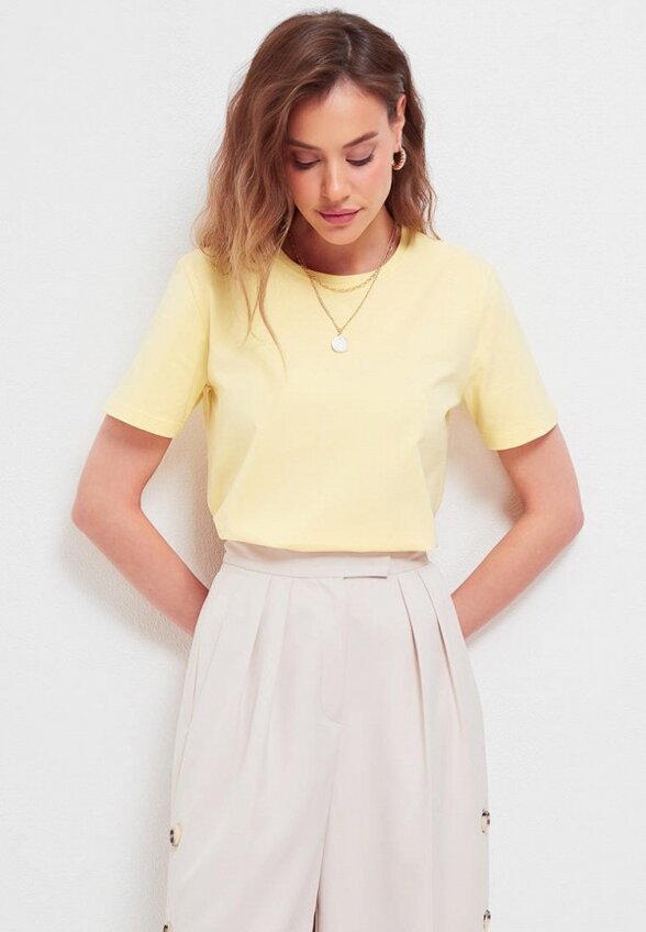 Футболка To Molly from James