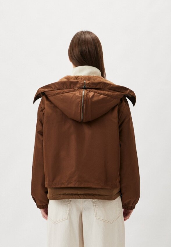 Пуховик Weekend Max Mara