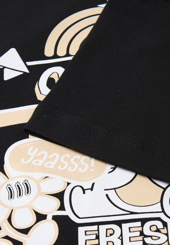 Футболка Minaku