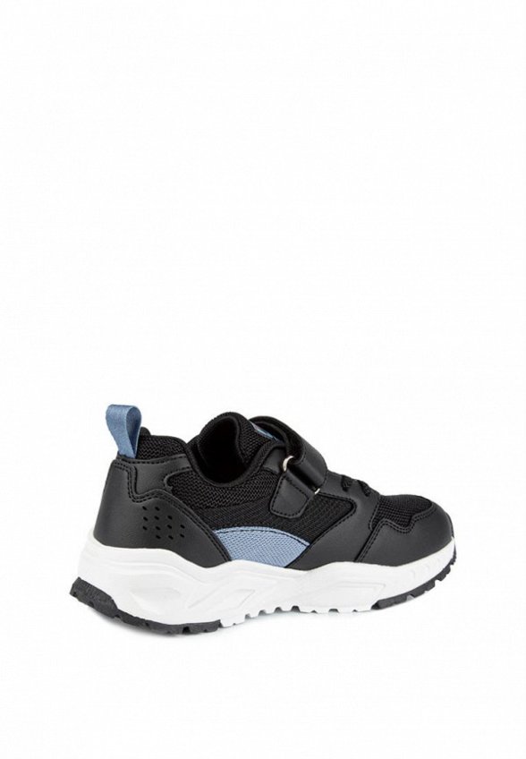 Кроссовки Kapika