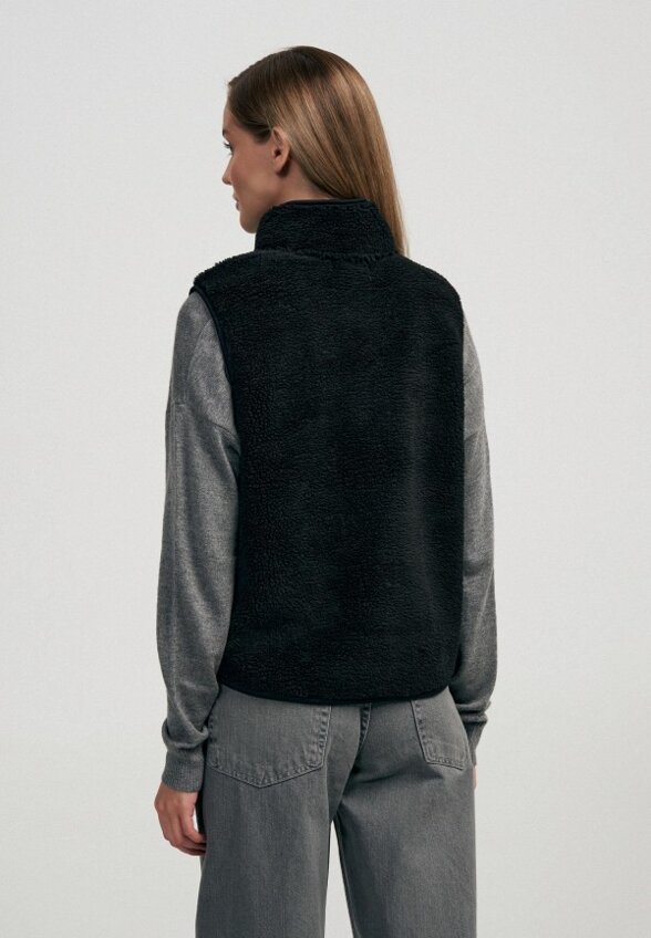 Жилет меховой Твое