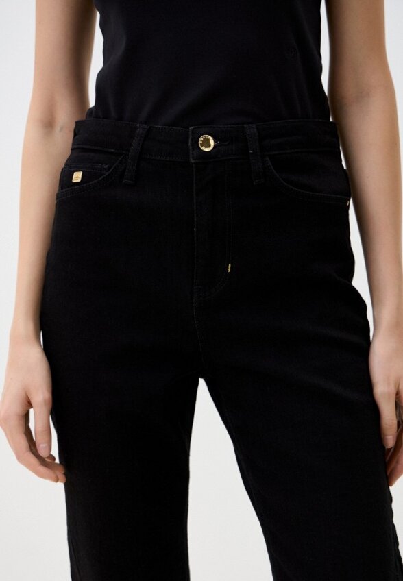 Джинсы Colin's