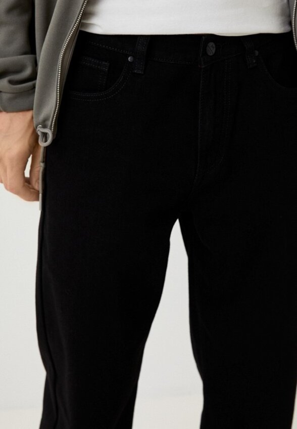 Джинсы Mossmore