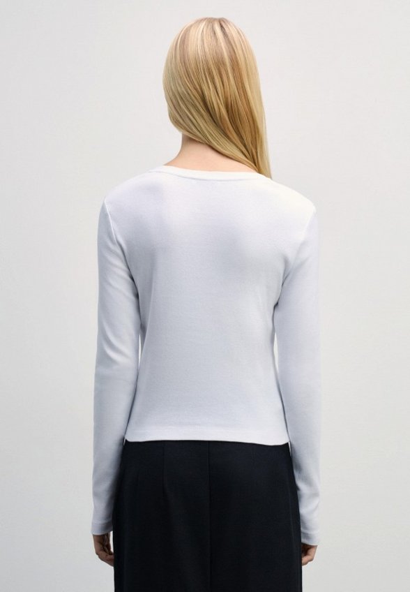 Лонгслив Zarina