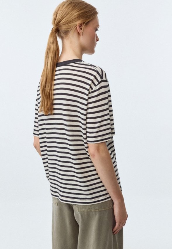 Футболка Sela