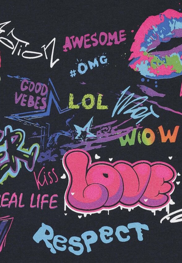 Футболка Апрель