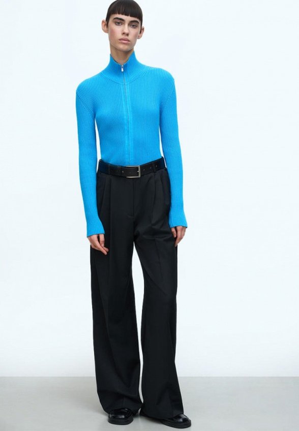 Кардиган Brusnika