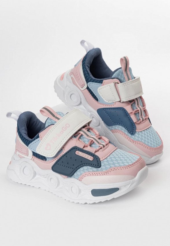 Кроссовки Tikkago