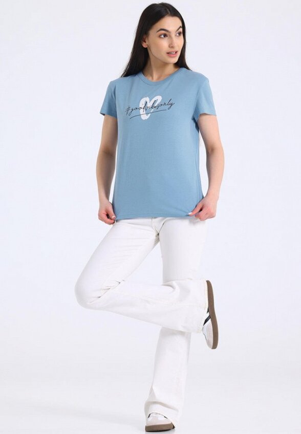 Футболка Апрель