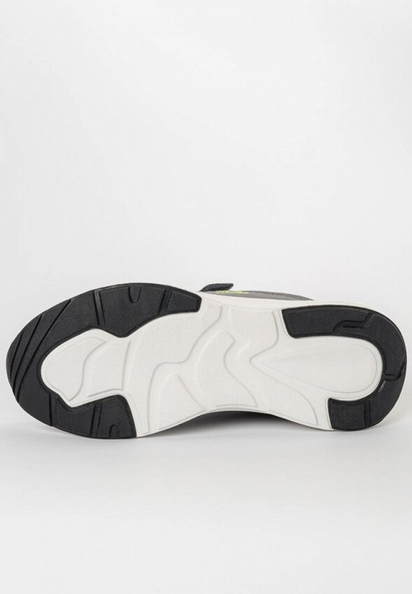 Кроссовки Tikkago