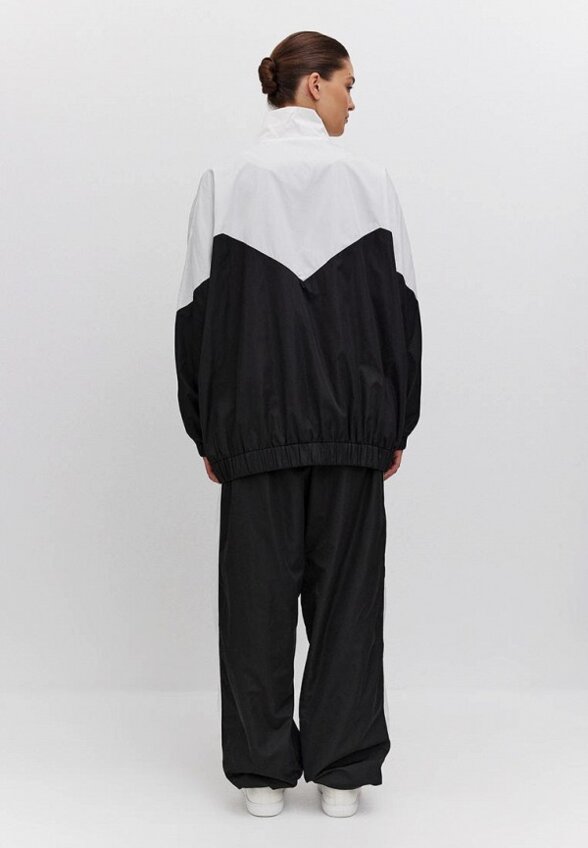 Ветровка 4forms