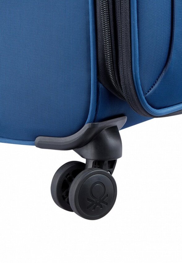 Чемодан Delsey