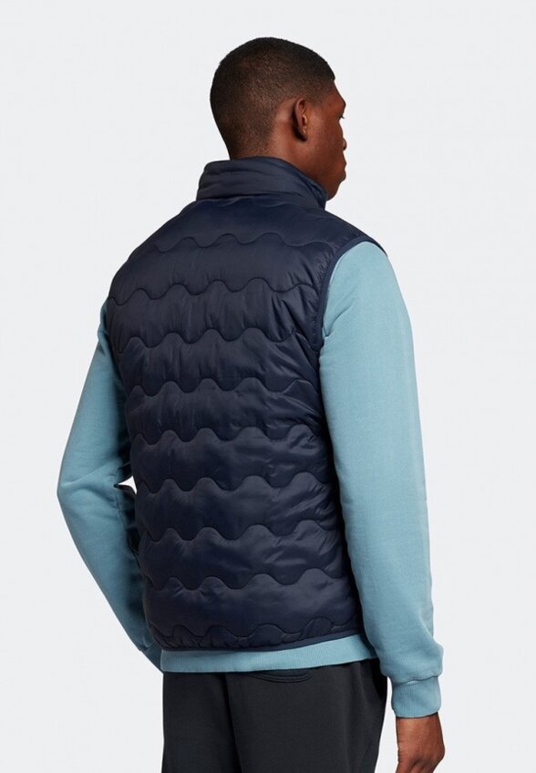 Жилет стеганый Lyle & Scott