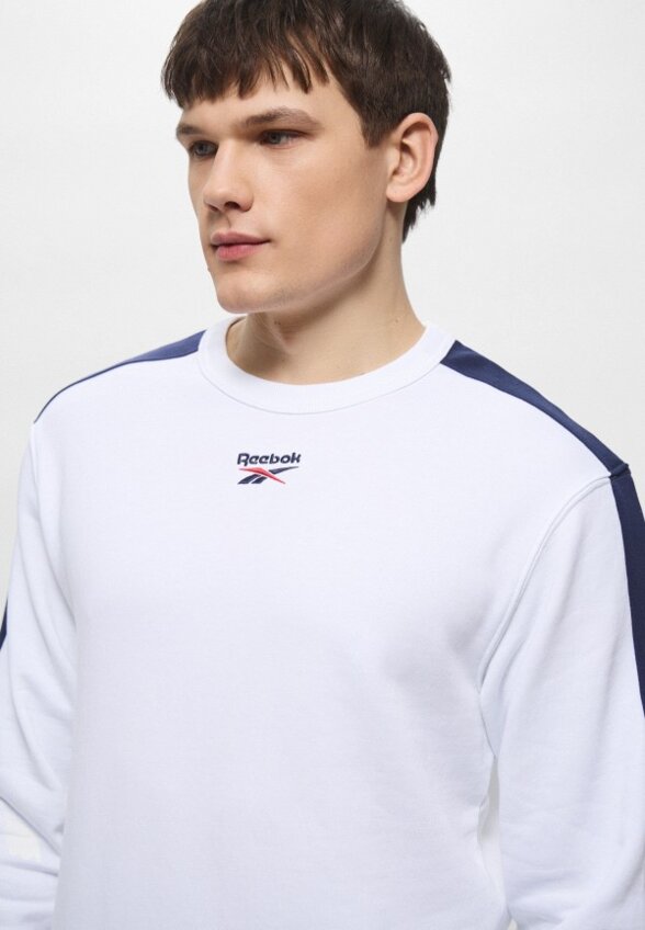 Свитшот Reebok