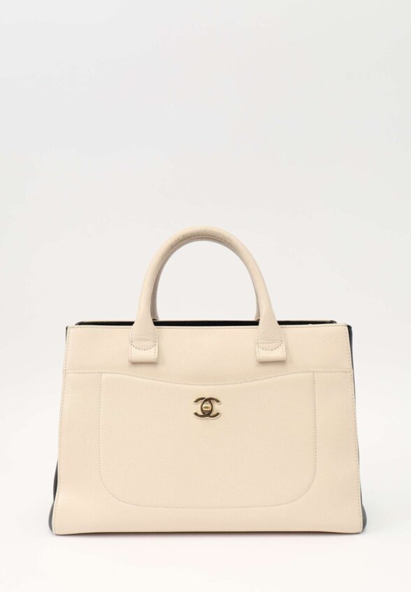 Chanel Neo Executive