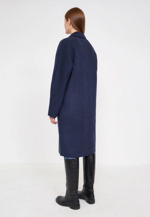 Пальто-кокон Emka