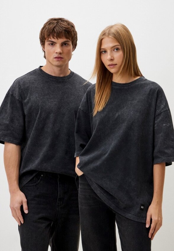 Футболка DNK