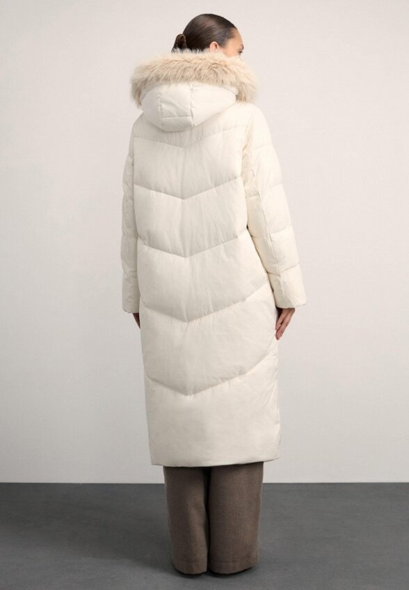 Пуховик Zarina