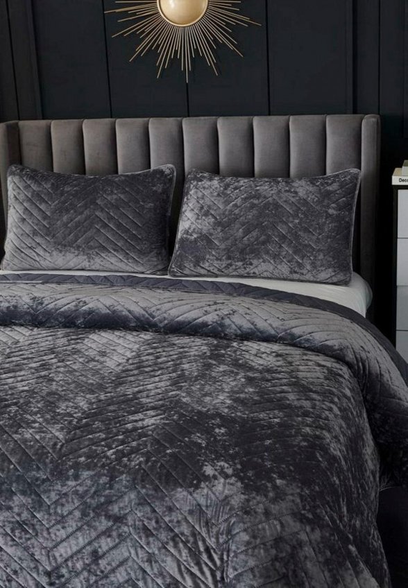 Комплект с покрывалом Sofi De Marko