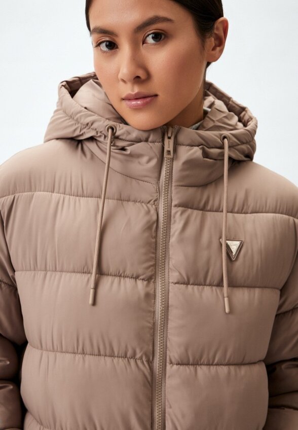 Пуховик Guess