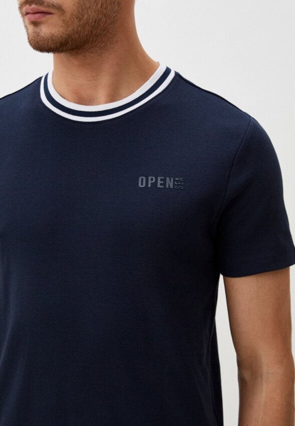 Футболка Colin's