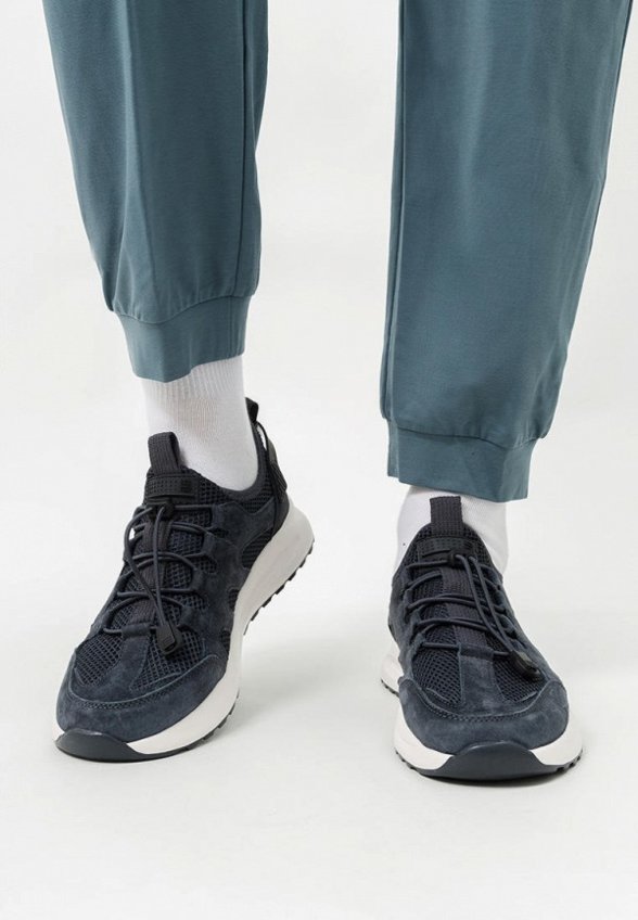 Кроссовки Baasploa