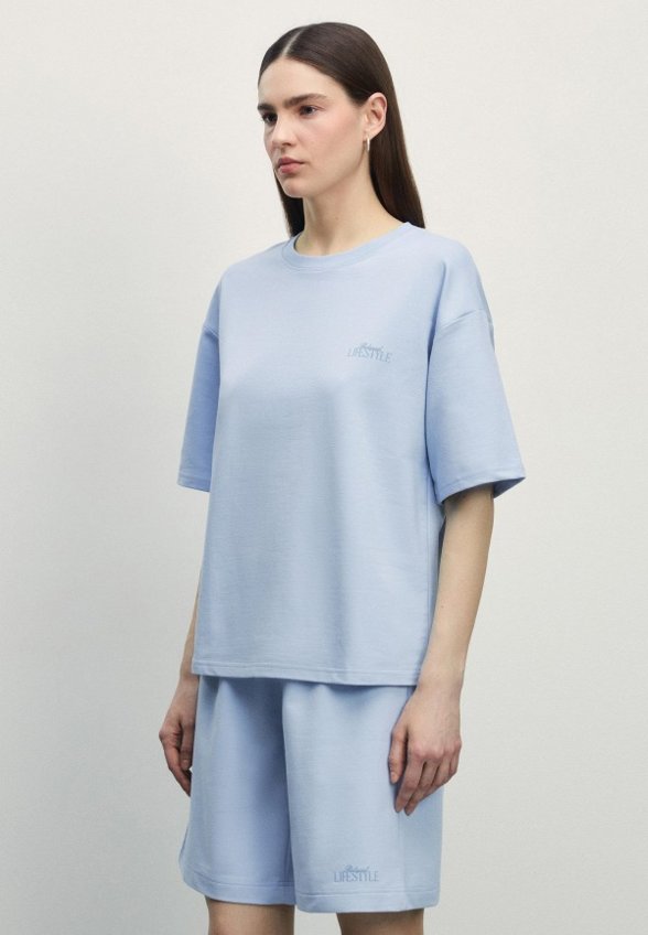 Футболка Zarina