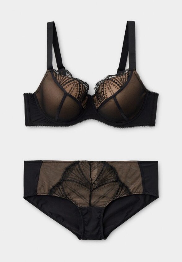 Бюстгальтер и трусы Indefini