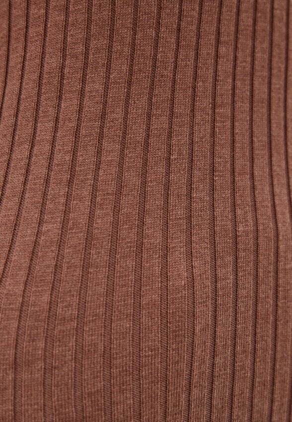 Водолазка Baon