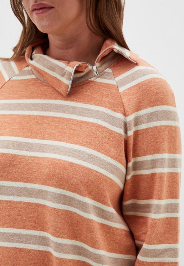 Джемпер Silver String