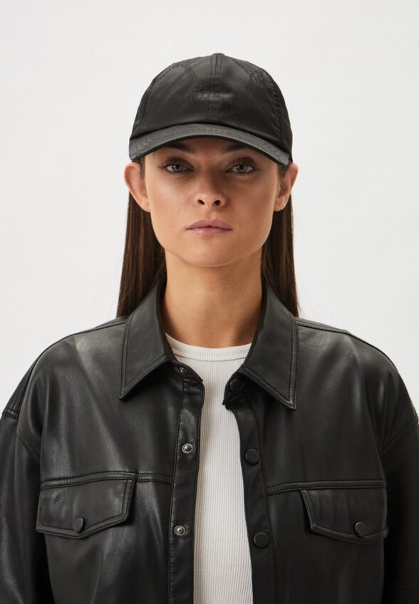 Бейсболка Hugo