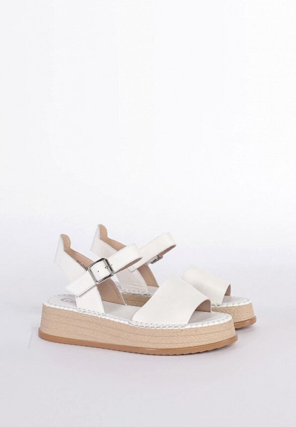 Босоножки Gut