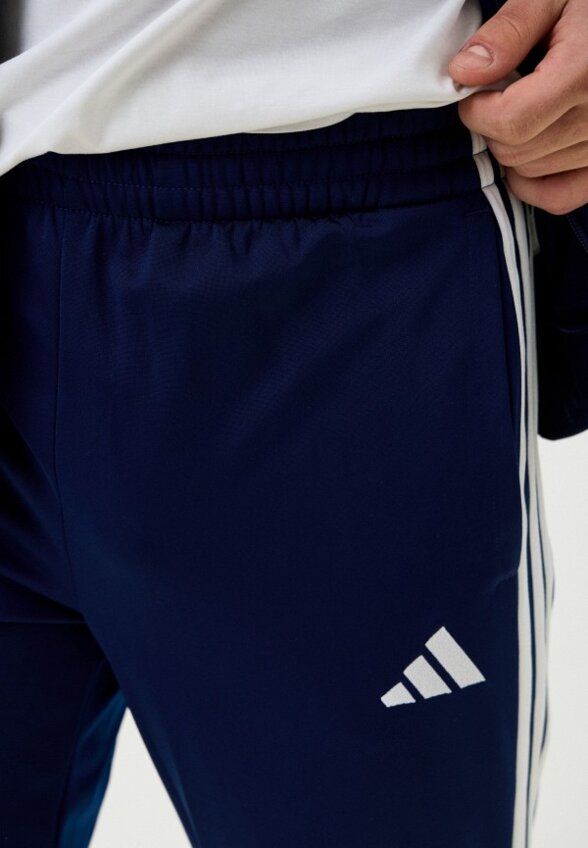 Костюм спортивный adidas