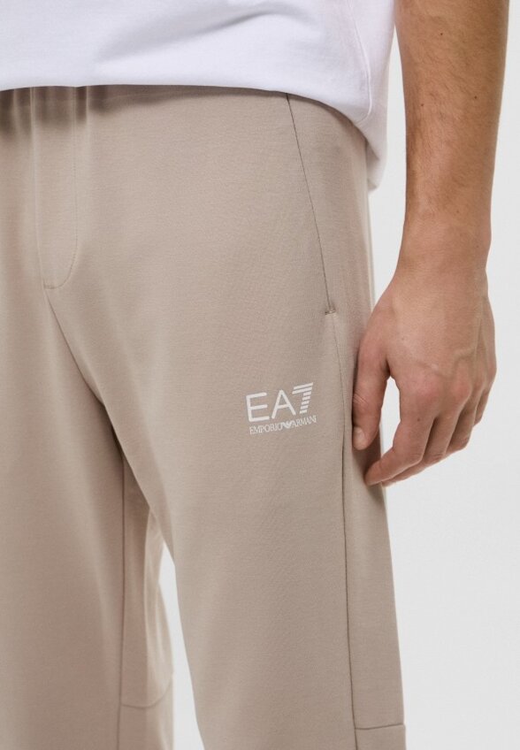 Брюки спортивные EA7