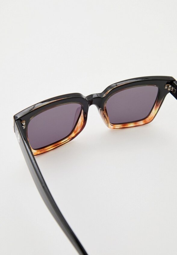 Очки солнцезащитные Labbra