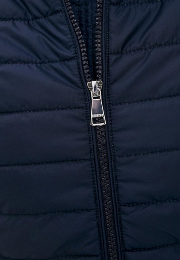 Жилет утепленный Baon