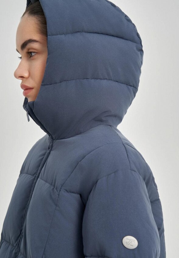 Пуховик Finn Flare