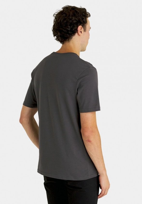 Футболка Lyle & Scott