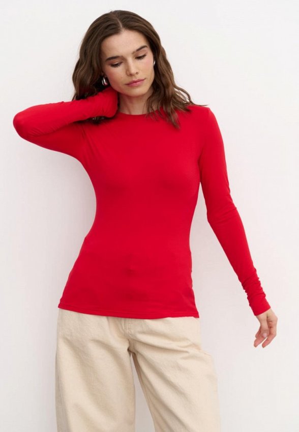 Лонгслив Moontrees