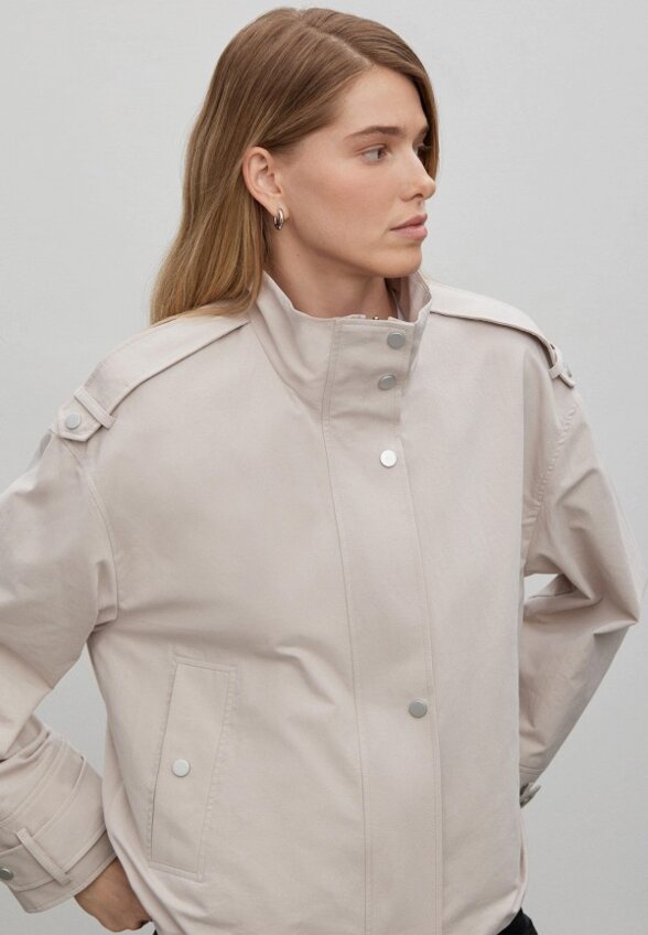 Ветровка Emka