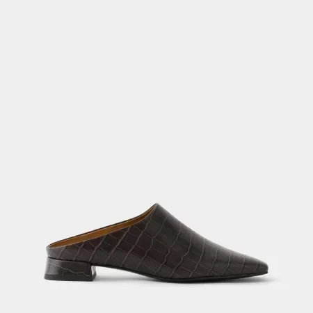 МЮЛИ НА НИЗКОМ КАБЛУКЕ