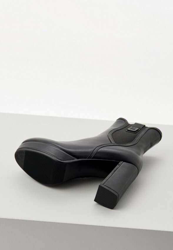 Ботильоны Roccobarocco