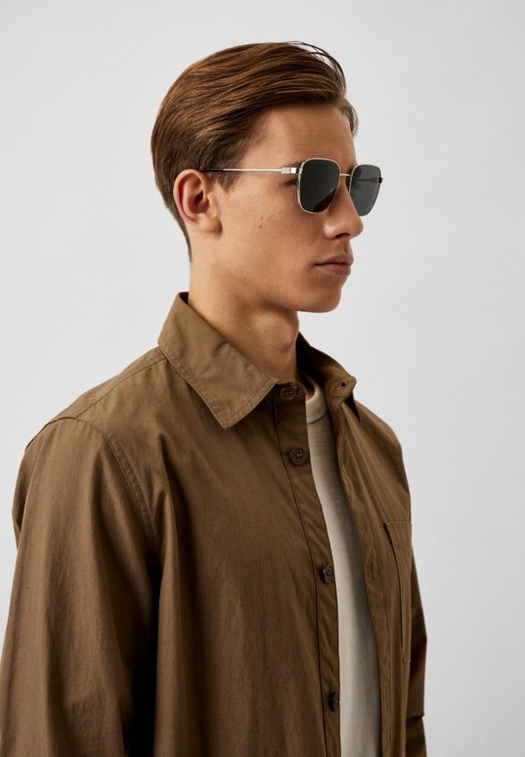 Очки солнцезащитные Burberry