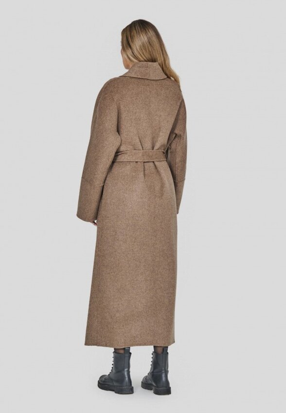 Пальто Adastore